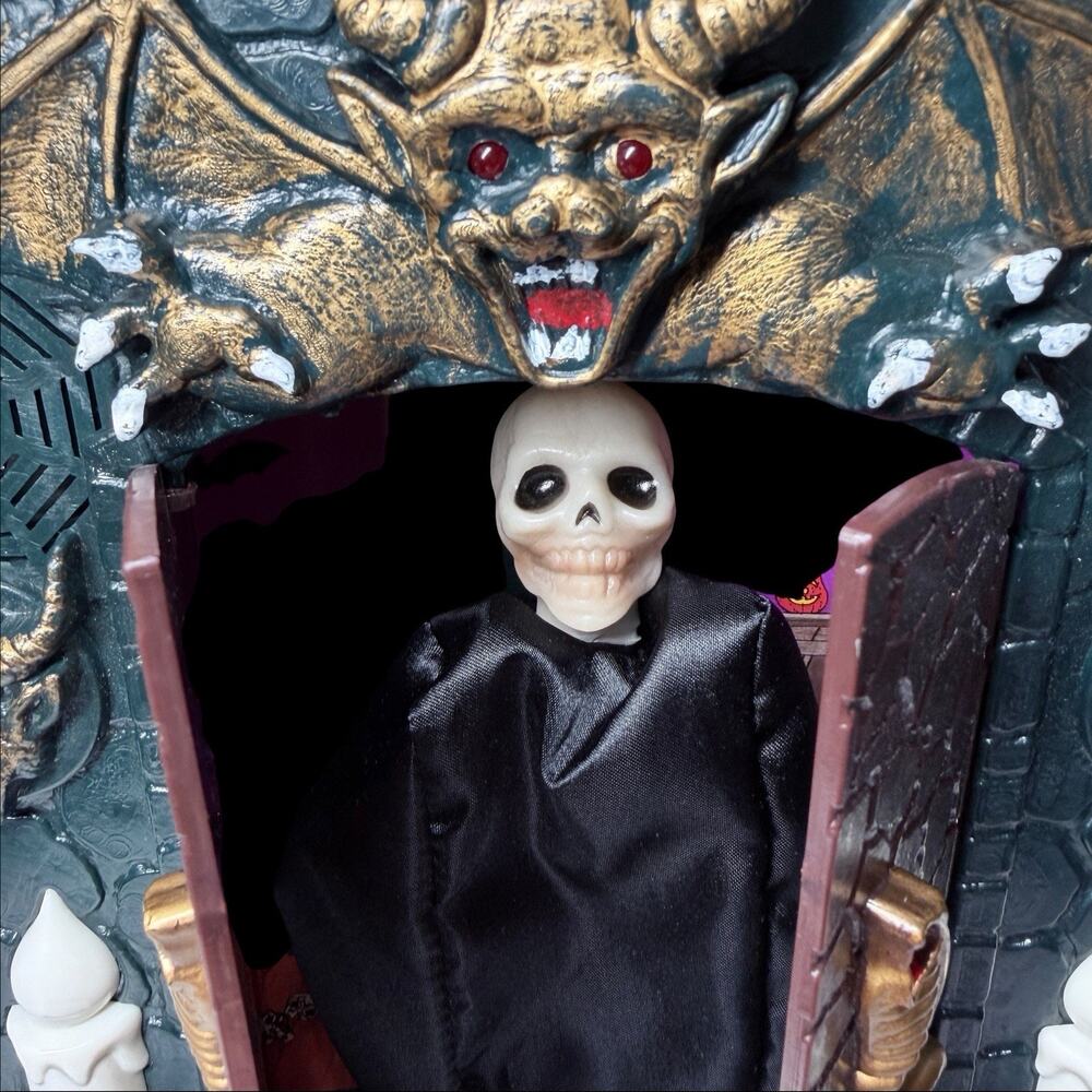 Vtg MSR 1993 The Haunted House Animated Dracula Skeleton Halloween Prop Works